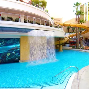 אתר נופש Golden Nugget & Casino Vegas