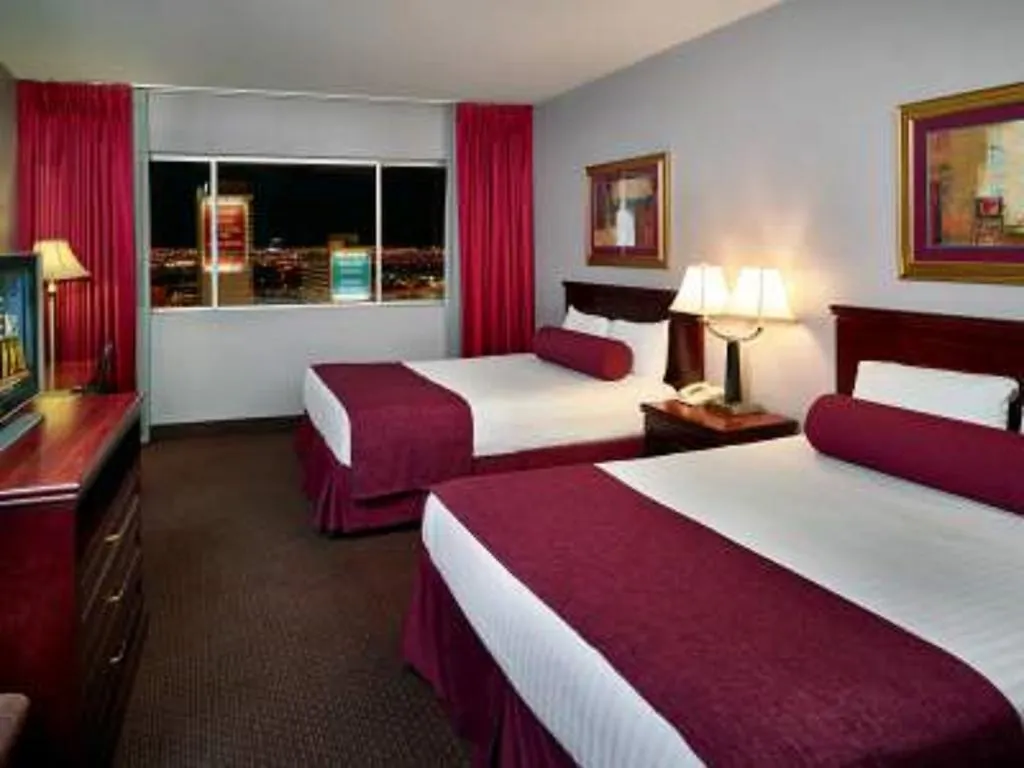 לאס וגאס Four Queens Hotel And Casino 3*, לאס וגאס